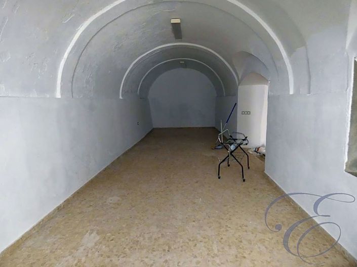 Image No.21-10 Bed Property for sale