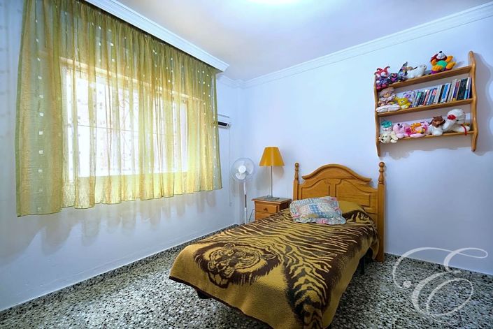 Image No.8-Propriété de 4 chambres à vendre à Vélez-Málaga