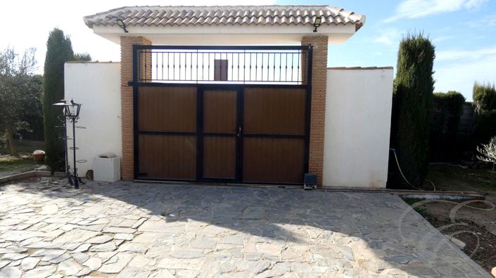 Image No.21-3 Bed Property for sale