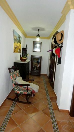 Image No.10-3 Bed Property for sale