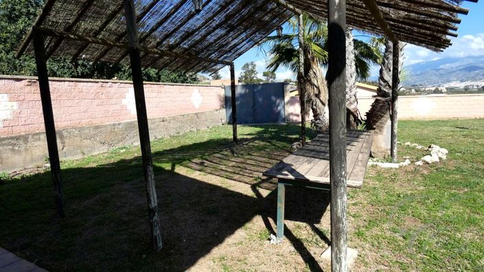 Image No.21-4 Bed Property for sale