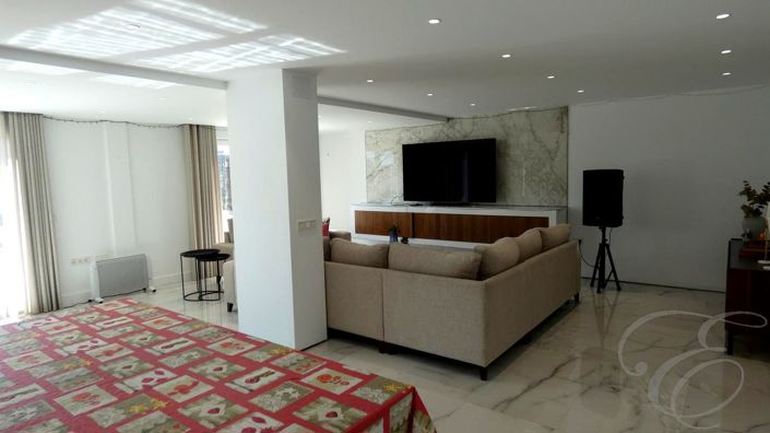 Image No.5-7 Bed Property for sale