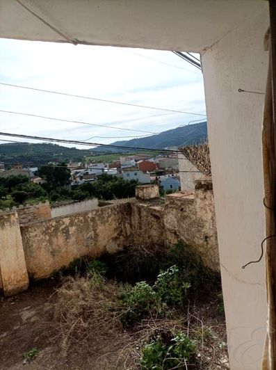 Image No.2-2 Bed Property for sale