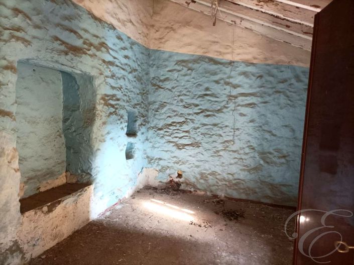 Image No.5-2 Bed Property for sale