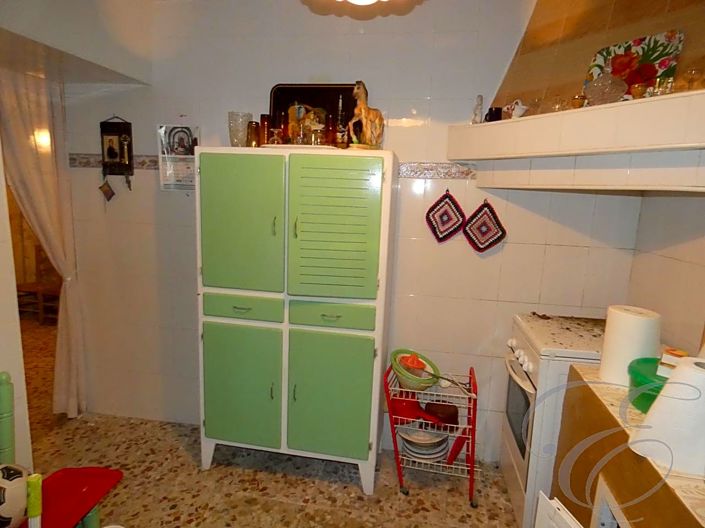 Image No.6-4 Bed Property for sale