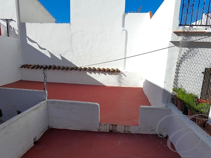 Image No.9-4 Bed Property for sale