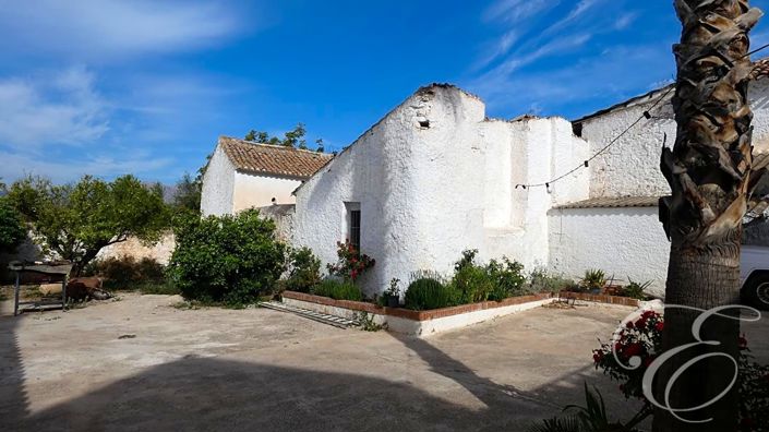 Image No.13-8 Bed Property for sale