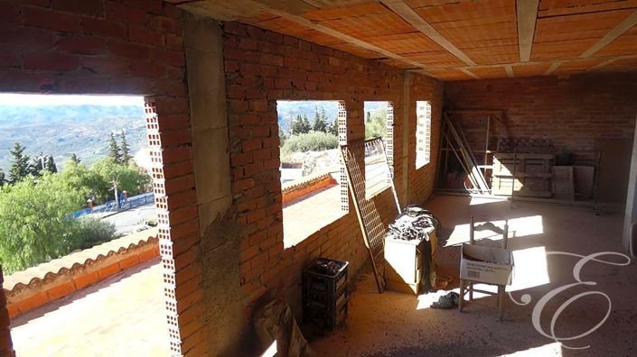 Image No.13-3 Bed Property for sale