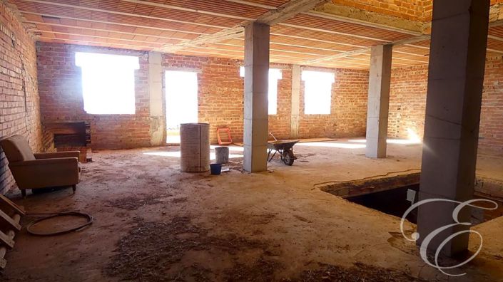 Image No.14-3 Bed Property for sale