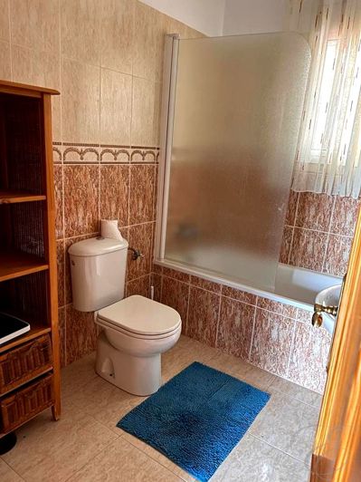 Image No.11-2 Bed Property for sale