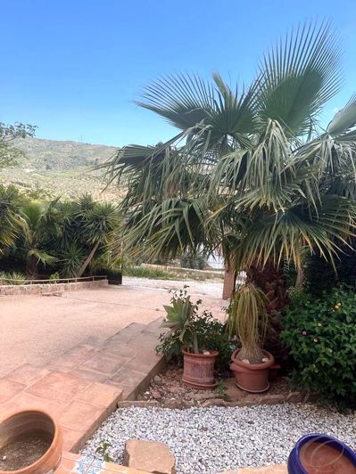 Image No.20-2 Bed Property for sale