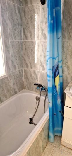 Image No.20-3 Bed Property for sale