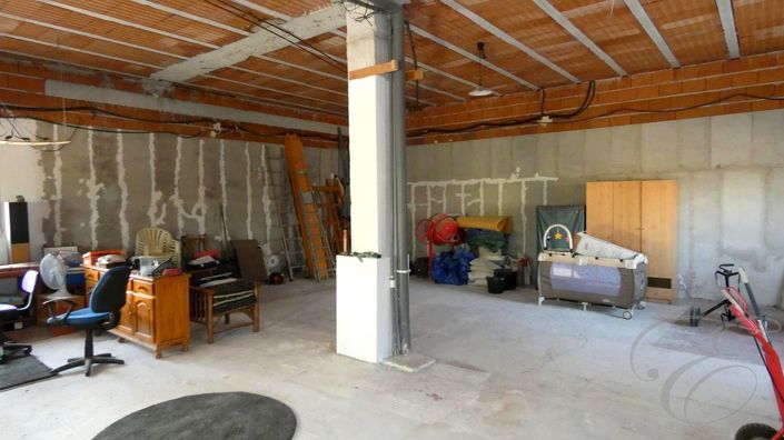 Image No.20-3 Bed Property for sale