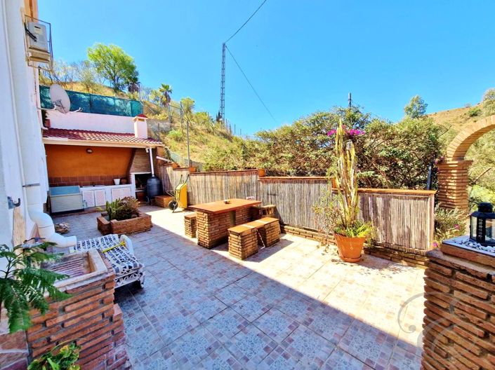 Image No.4-3 Bed Property for sale