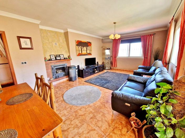 Image No.5-3 Bed Property for sale