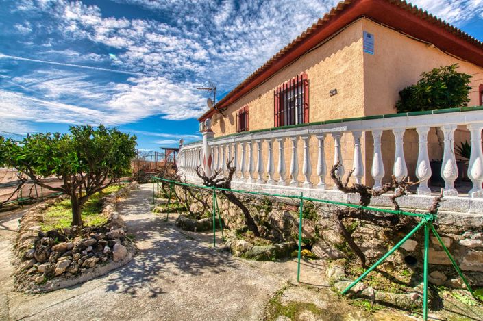 Image No.25-4 Bed Property for sale