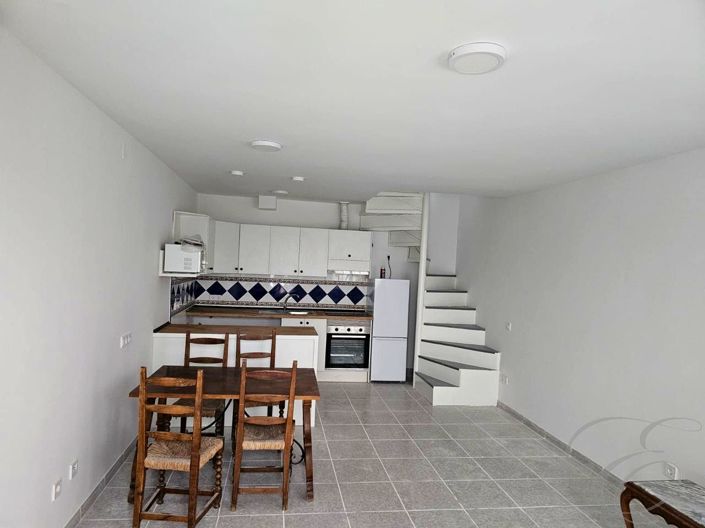 Image No.4-2 Bed Property for sale