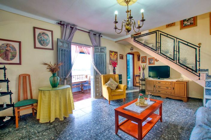 Image No.3-3 Bed Property for sale