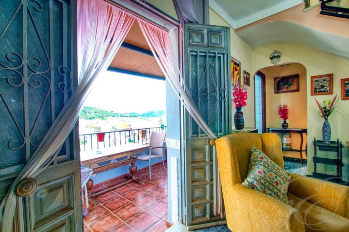 Image No.4-3 Bed Property for sale