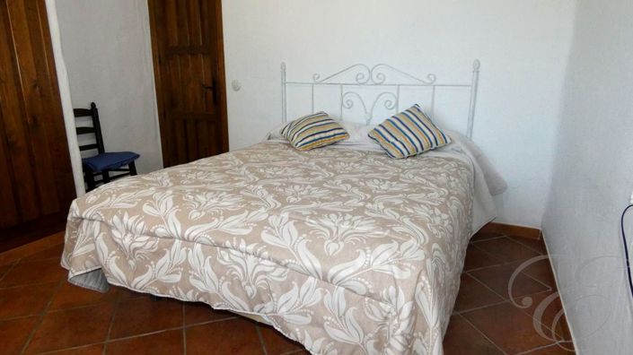 Image No.11-3 Bed Property for sale
