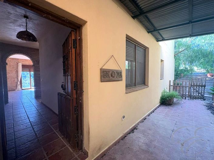 Image No.2-3 Bed Property for sale