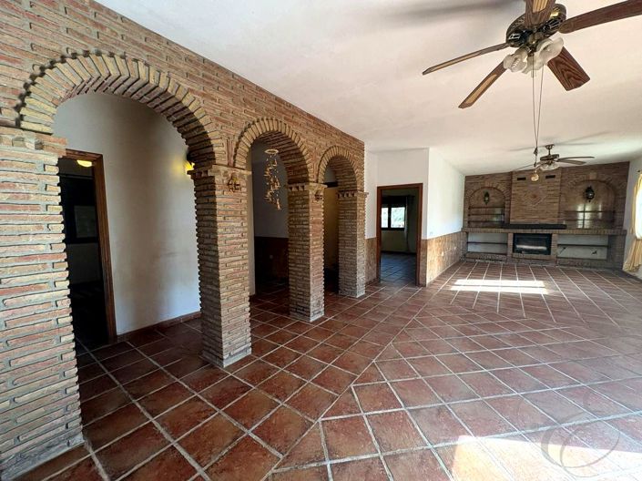 Image No.22-3 Bed Property for sale