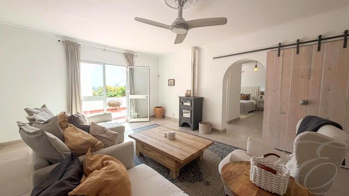 Image No.4-5 Bed Property for sale