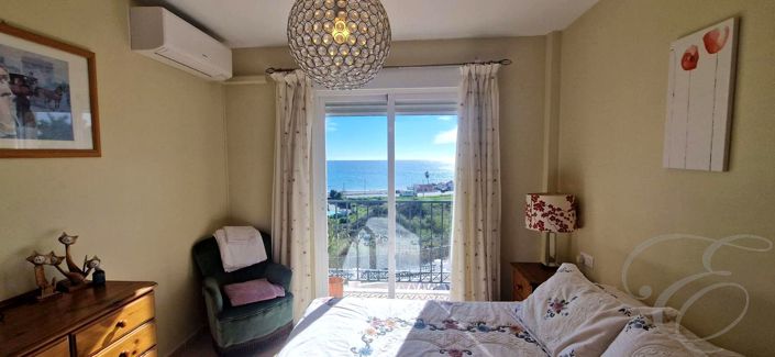 Image No.8-2 Bed Property for sale