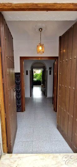 Image No.9-5 Bed Property for sale