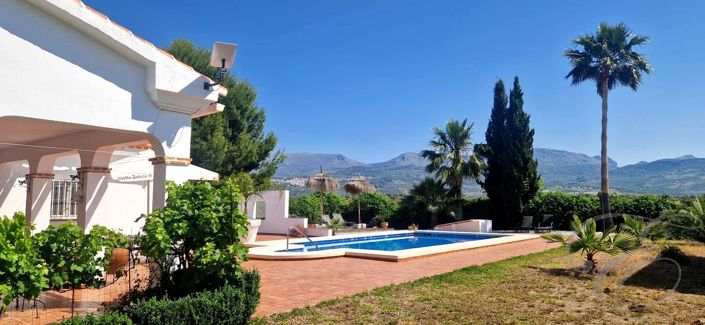 Image No.4-3 Bed Property for sale
