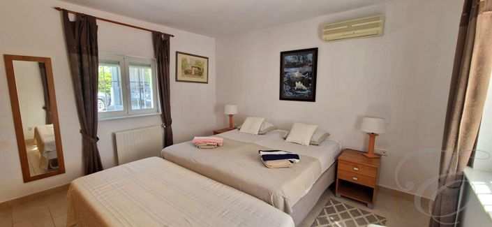 Image No.9-3 Bed Property for sale