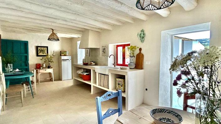 Image No.16-4 Bed Property for sale
