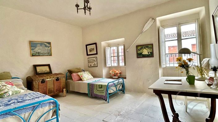 Image No.9-4 Bed Property for sale