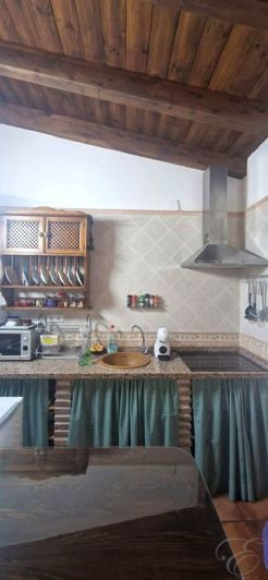Image No.10-1 Bed Property for sale