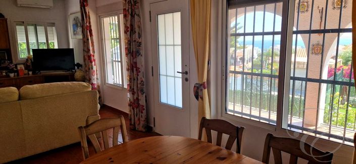 Image No.5-3 Bed Property for sale