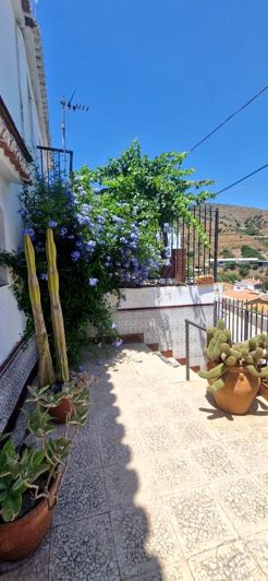 Image No.10-4 Bed Property for sale