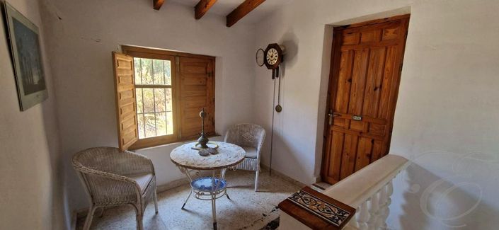 Image No.8-4 Bed Property for sale