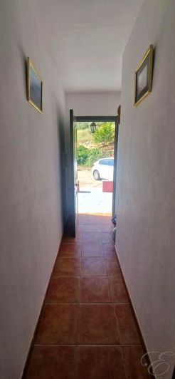 Image No.10-2 Bed Property for sale
