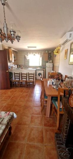 Image No.7-2 Bed Property for sale