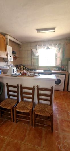Image No.8-2 Bed Property for sale