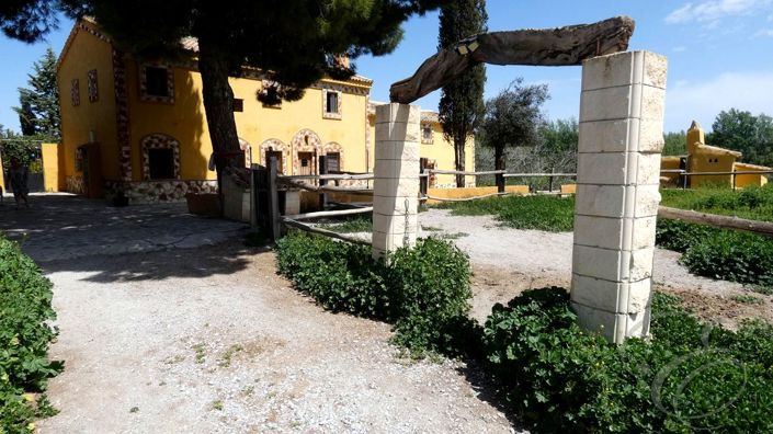 Image No.30-6 Bed Property for sale
