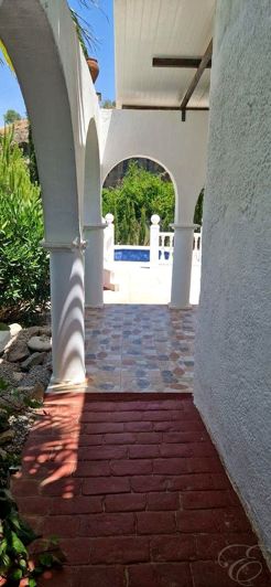 Image No.19-3 Bed Property for sale