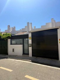 8233de0d-0004268457