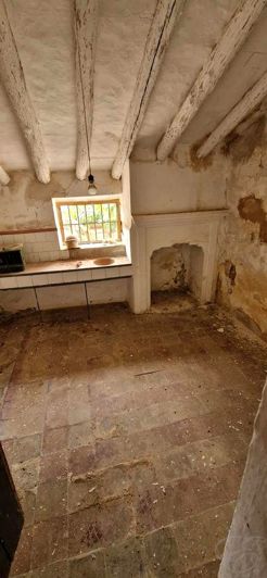Image No.20-4 Bed Property for sale