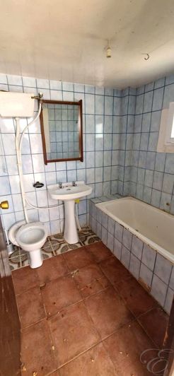 Image No.9-3 Bed Property for sale