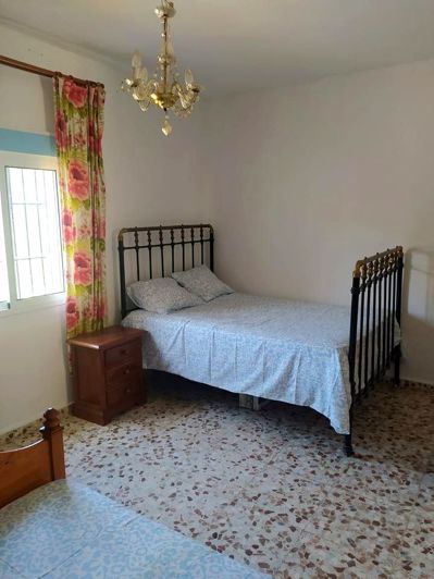 Image No.11-3 Bed Property for sale