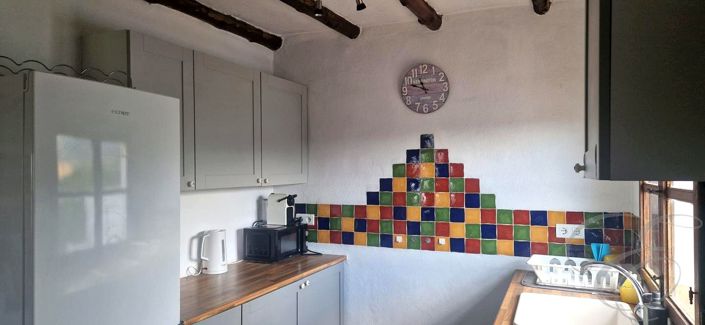Image No.17-3 Bed Property for sale