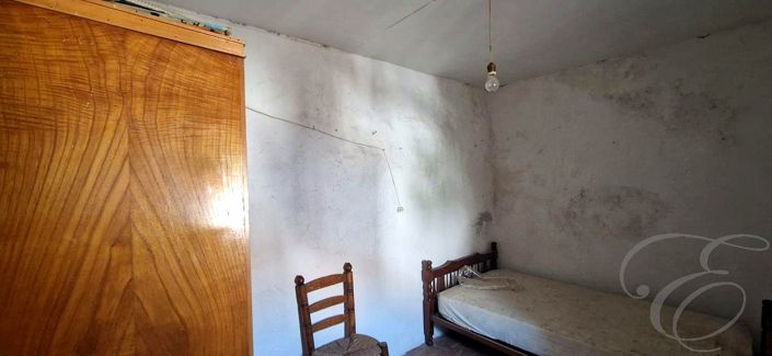 Image No.16-3 Bed Property for sale