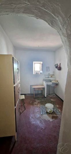 Image No.18-3 Bed Property for sale