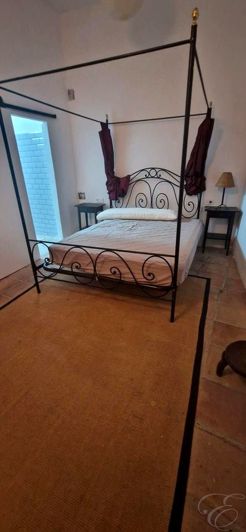Image No.11-3 Bed Property for sale